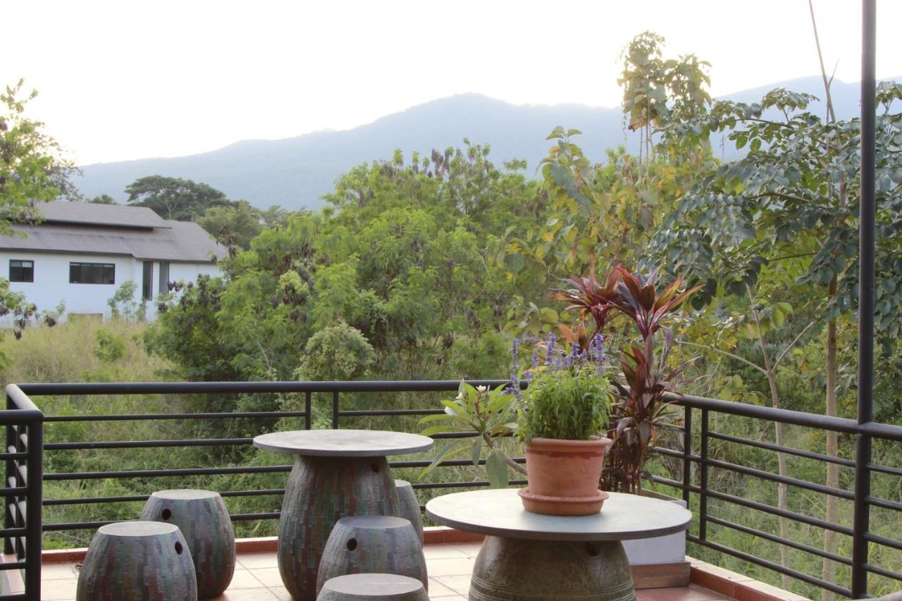 Bed & Breakfast Tasana Garden Chiang Mai