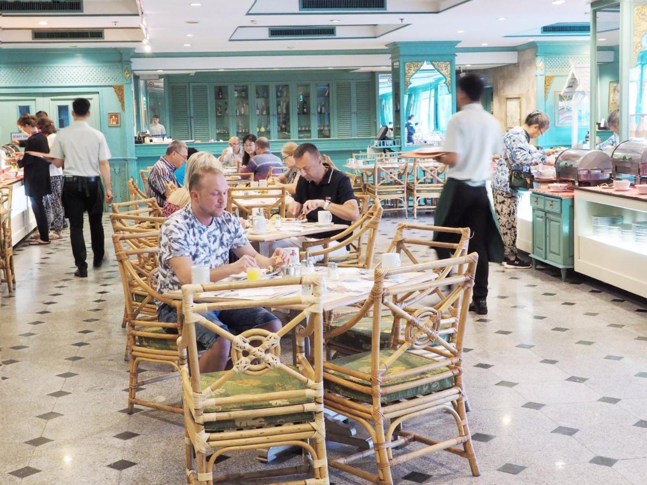 The Park Hotel, 3*