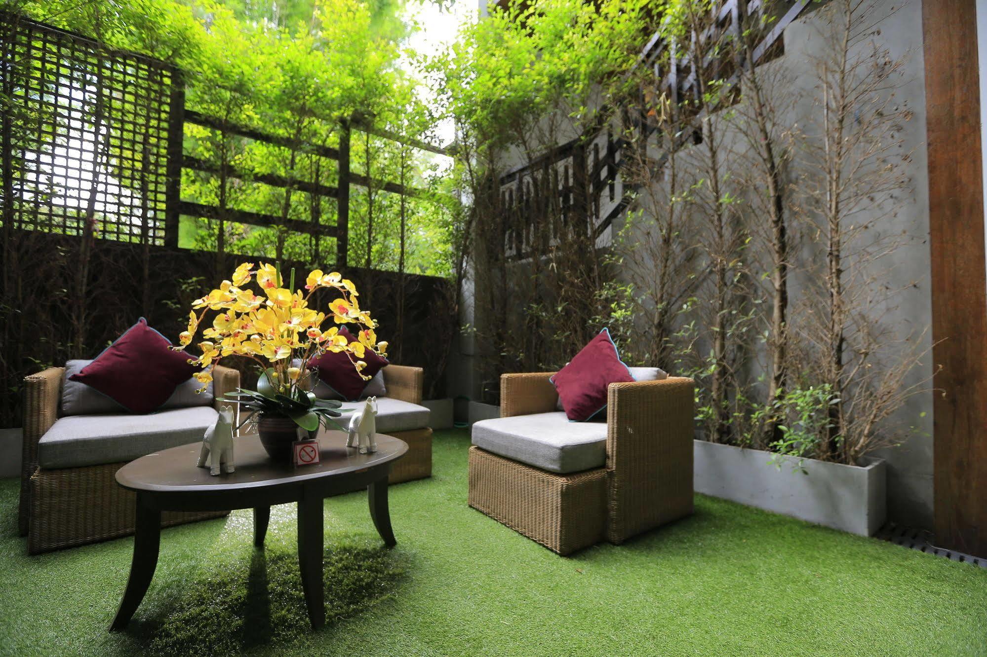 The Peaberry Boutique