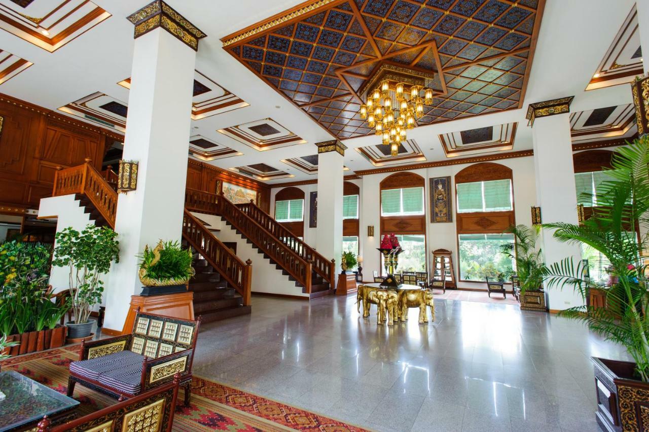 The Park Hotel, Hotel