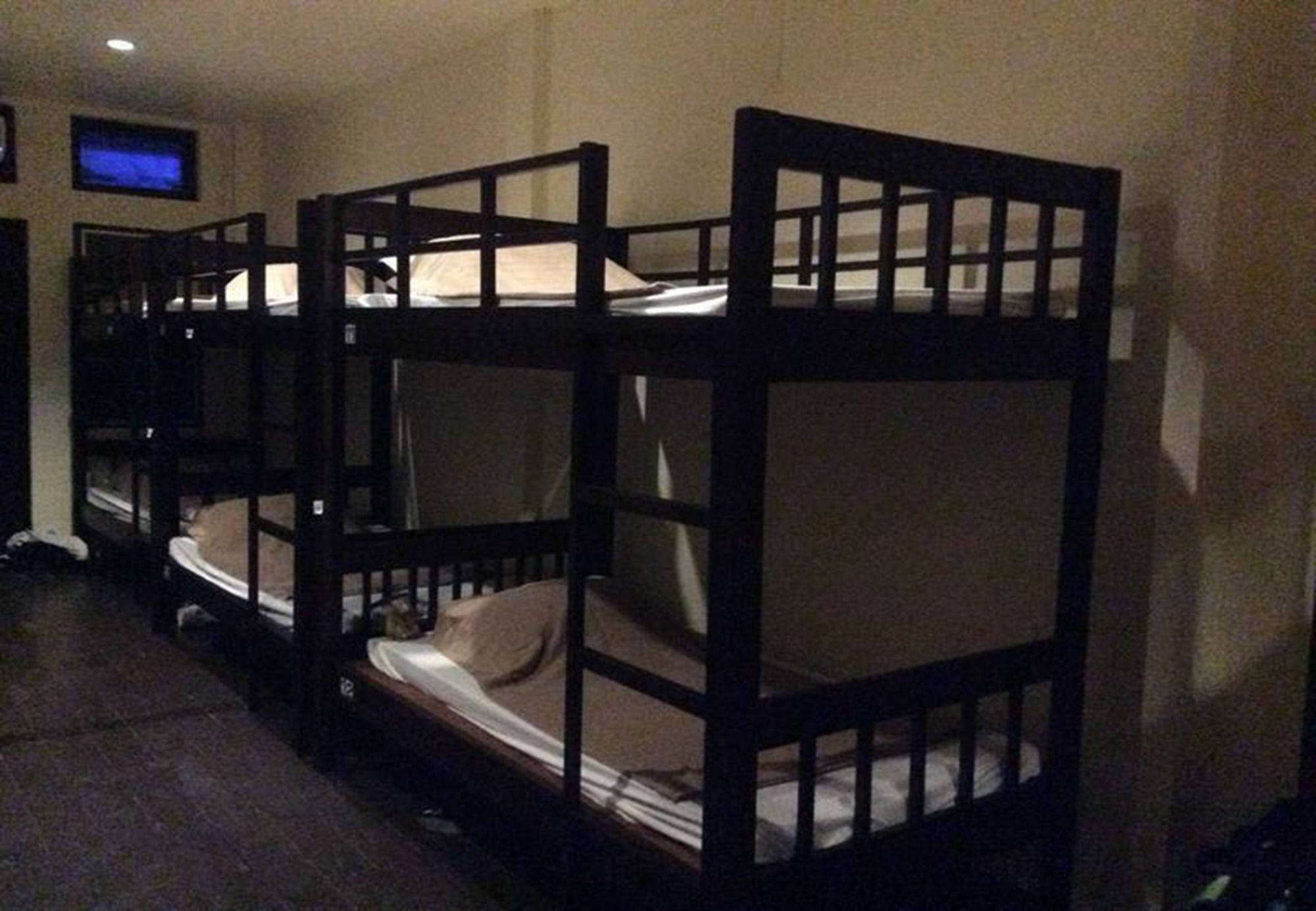 Thapae Backpackers (adults Only)
