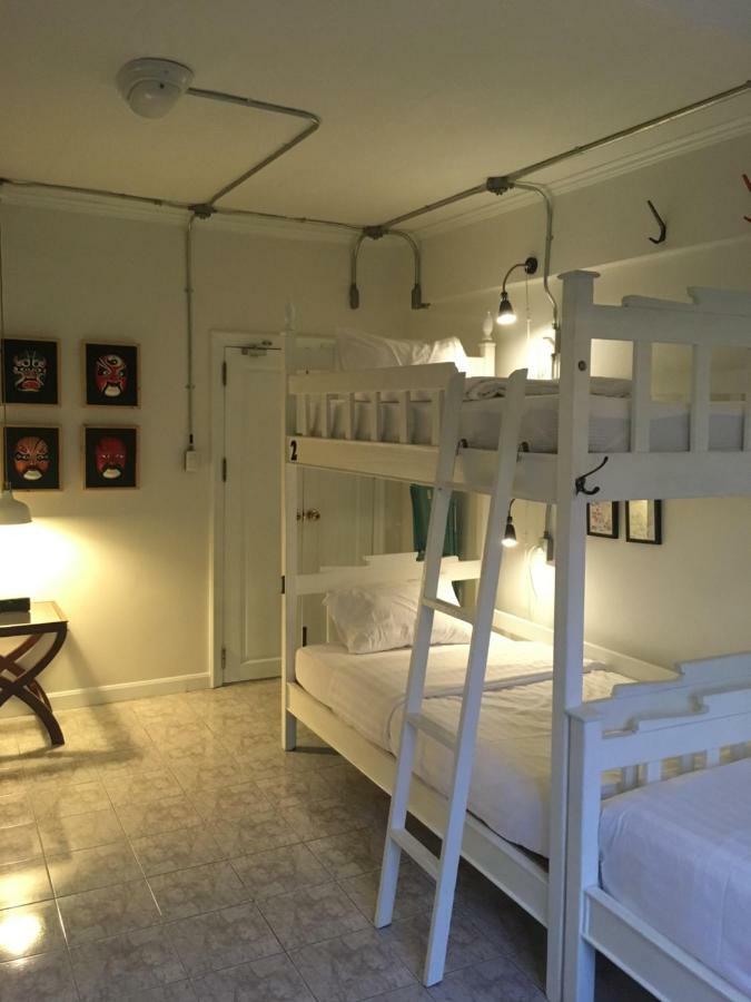 Bed In Town Hostel Chiang Mai