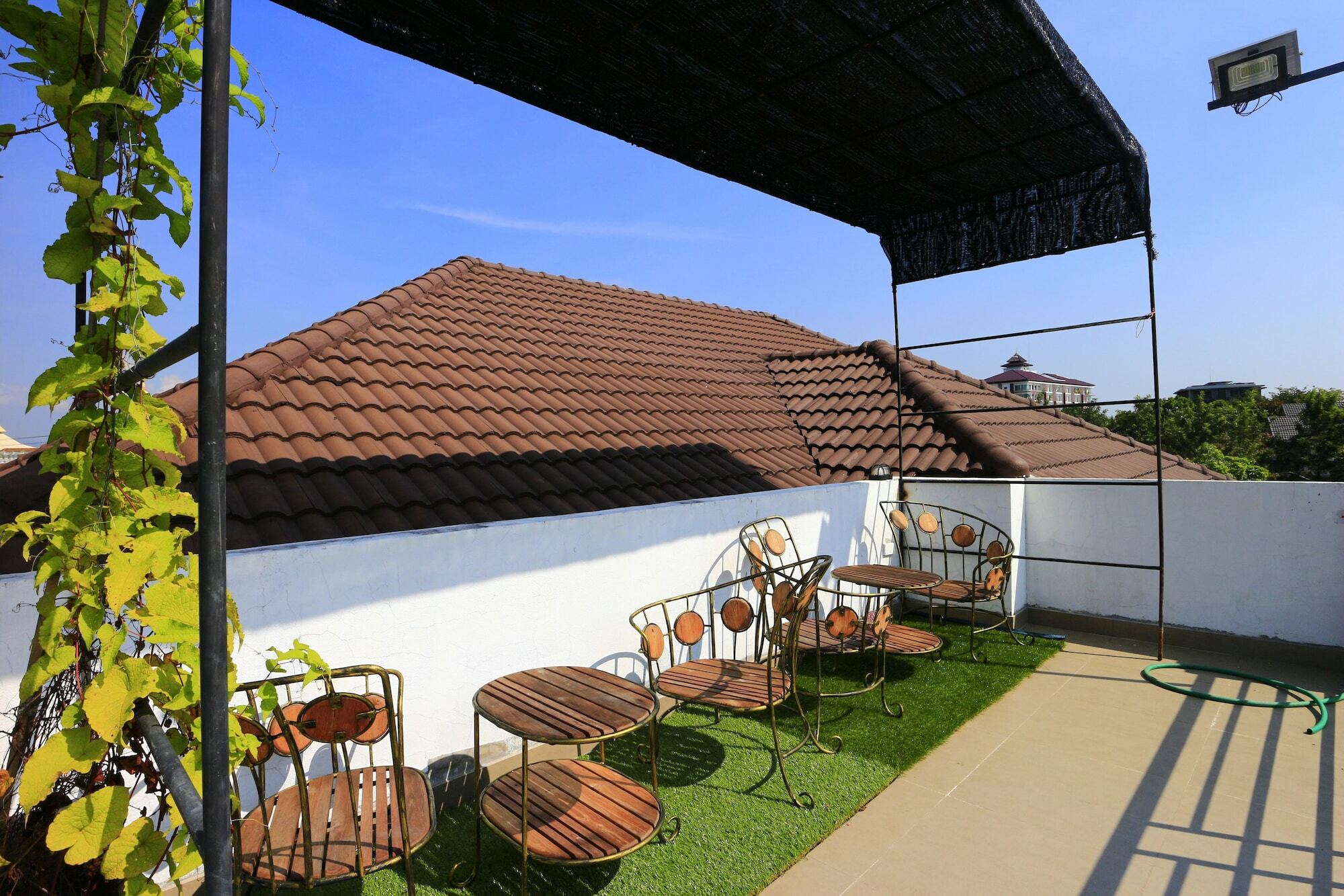 Bed & Breakfast Tasana Garden 2*