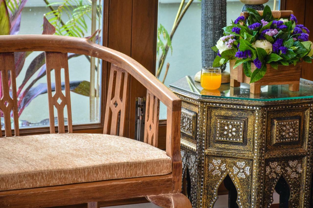 Hotel White Boutique And Chiang Mai