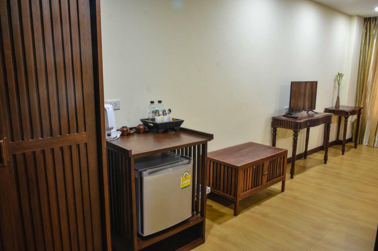 White Boutique And 4* Chiang Mai