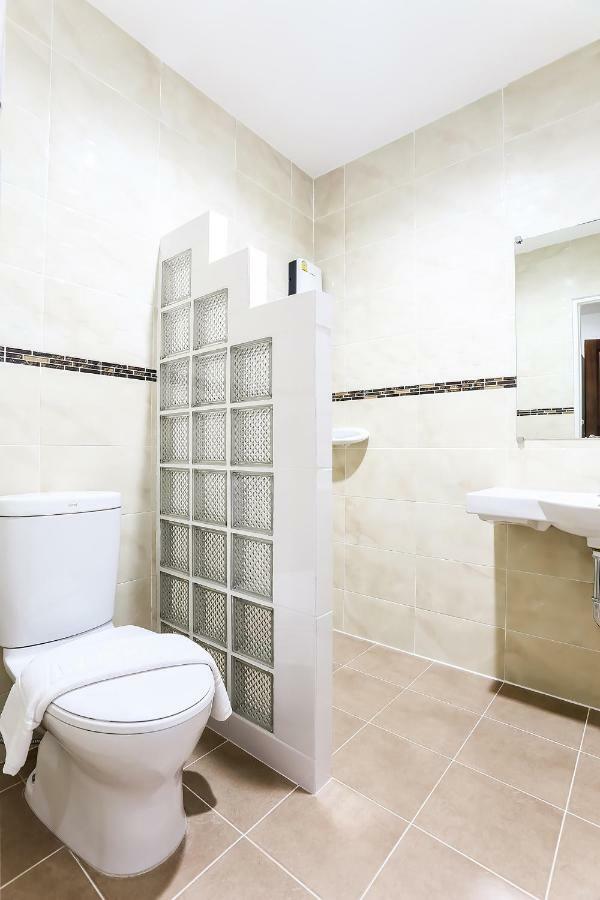 Canary House Rachawong คานารี่ เฮ้าส์ ราชวงศ์ Hotel