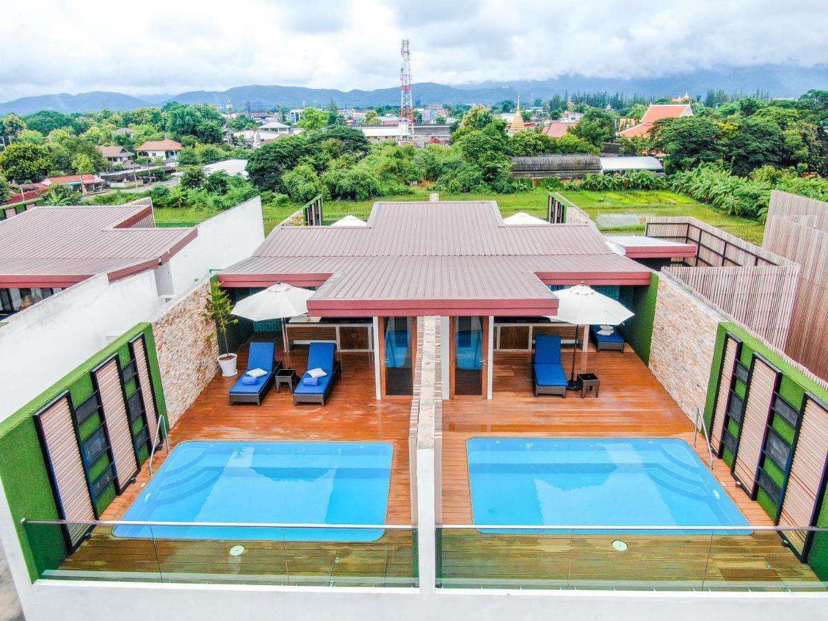 Pool 4*