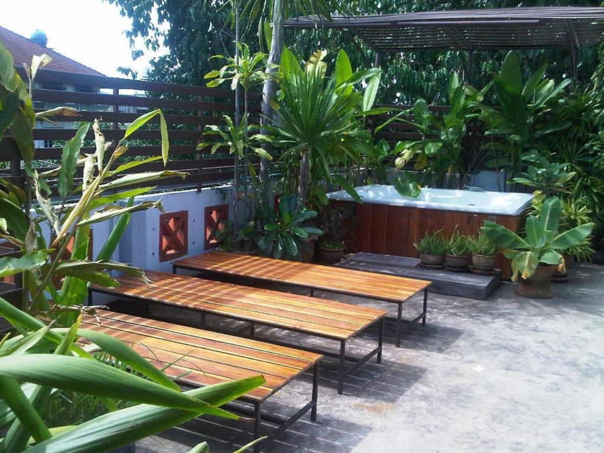 Hostel Junior House