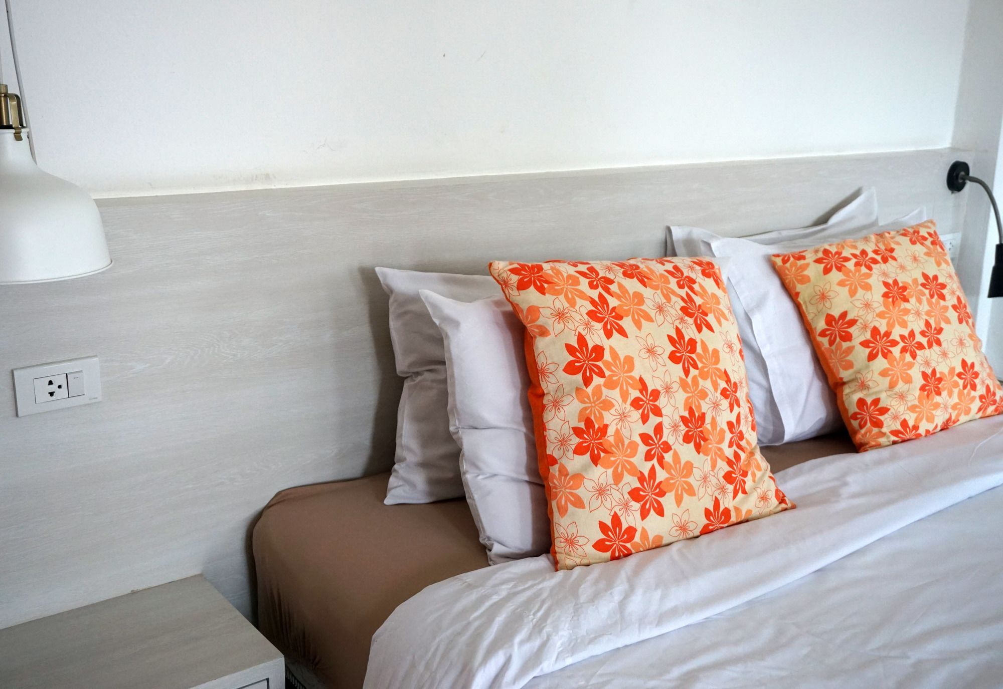 Hotel 202 House 2*