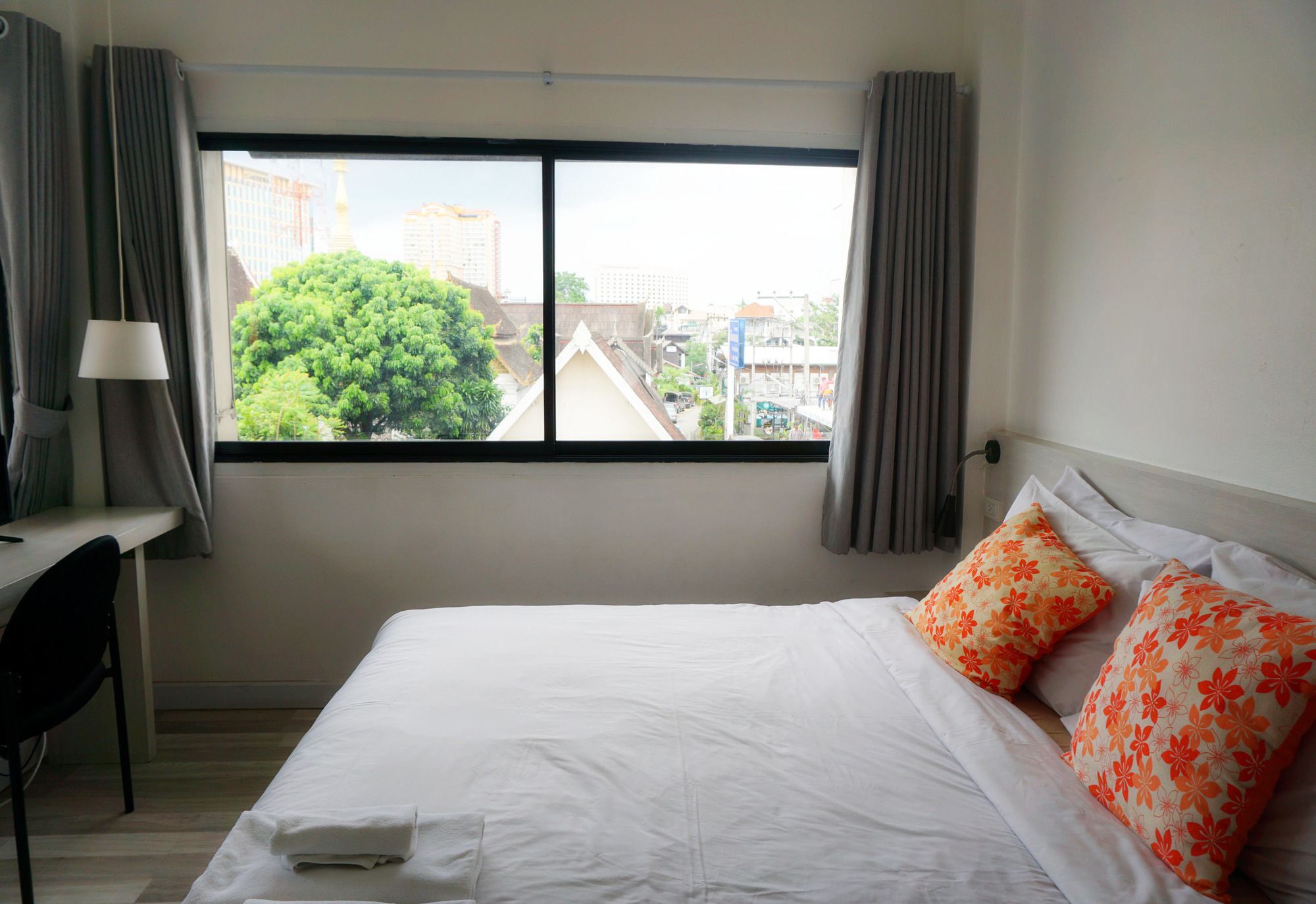Hotel 202 House 2*