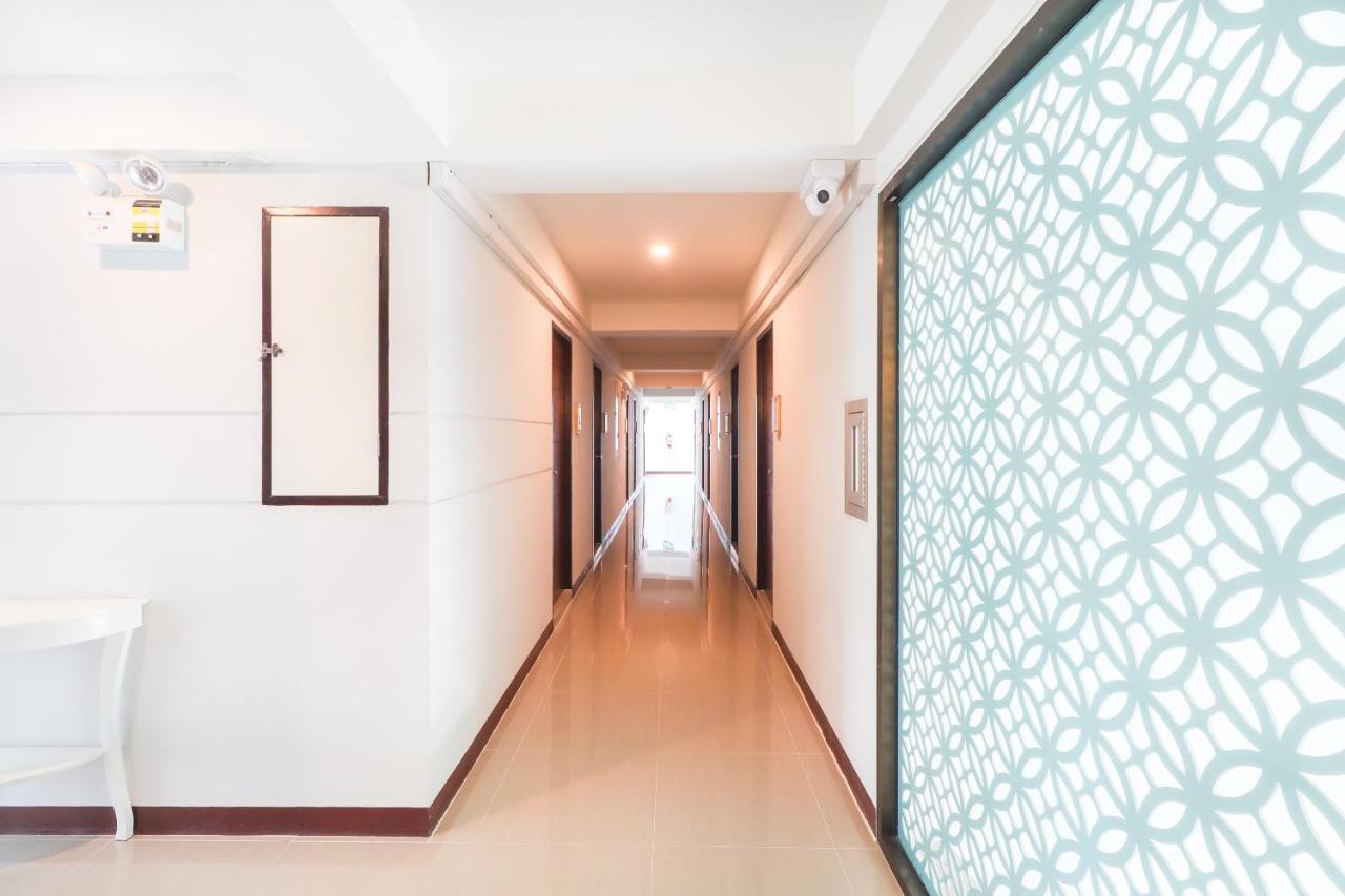 Oyo 374 Lanna Hotel 3*