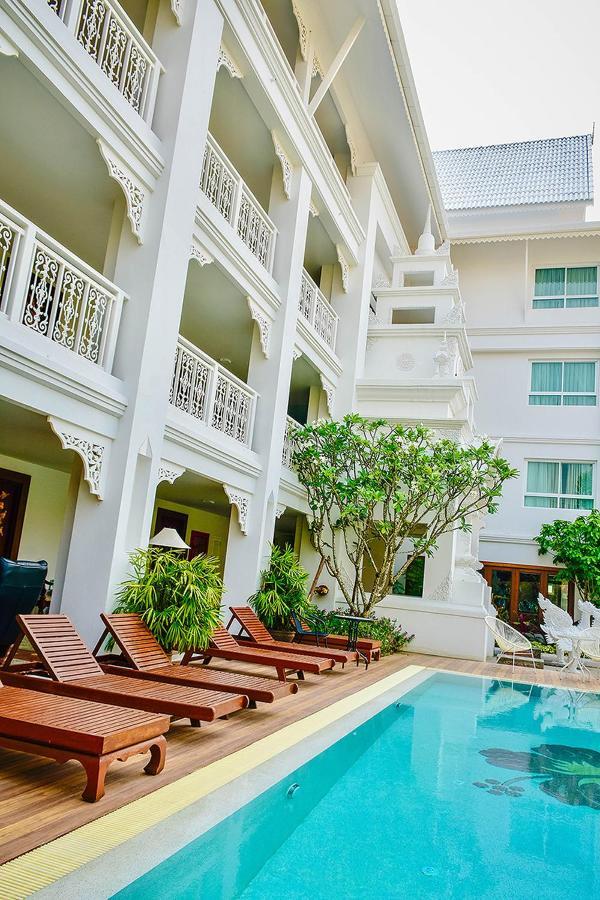 White Boutique And Hotel 4*